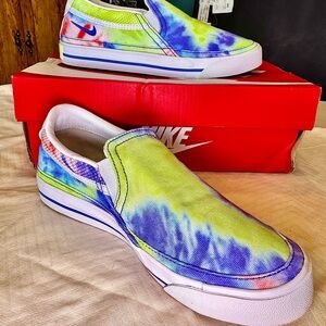 NIB Nike court legancy slip on Tye dye
 Size 5.5